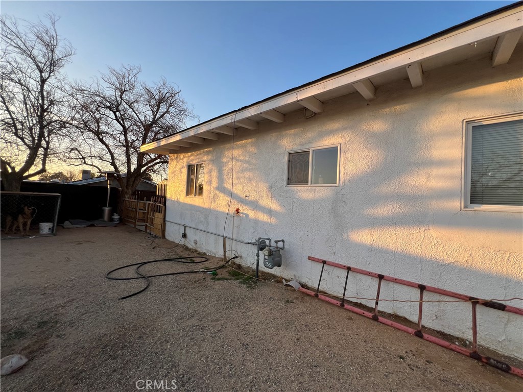 18007 Willow Property Photo 18