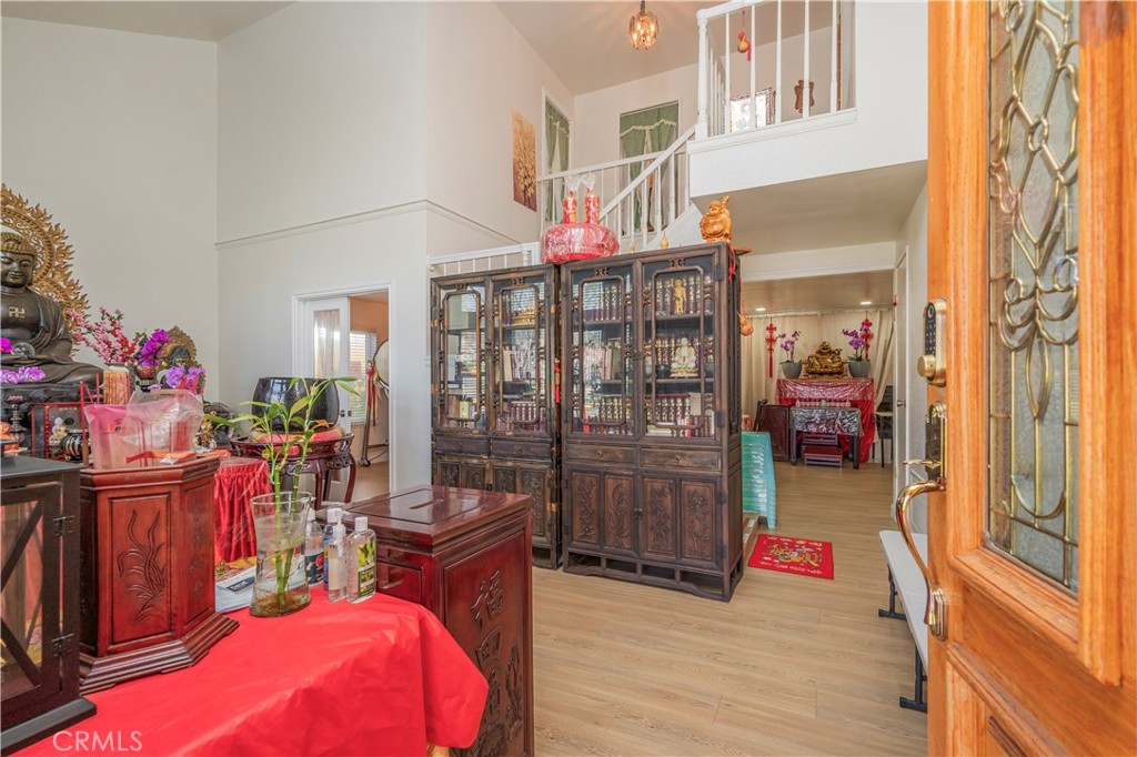 6147 Diamond Avenue Property Photo 4