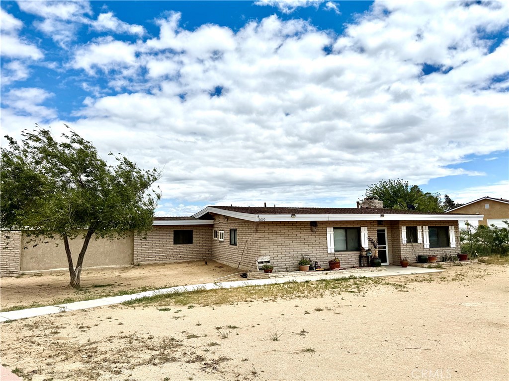 9850 Arroyo Avenue Property Photo 4