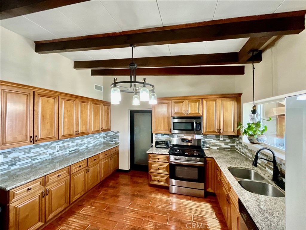 9850 Arroyo Avenue Property Photo 12