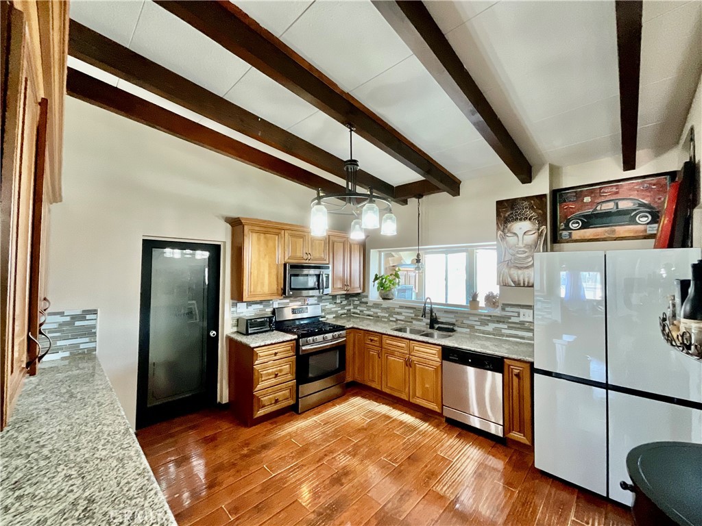 9850 Arroyo Avenue Property Photo 13