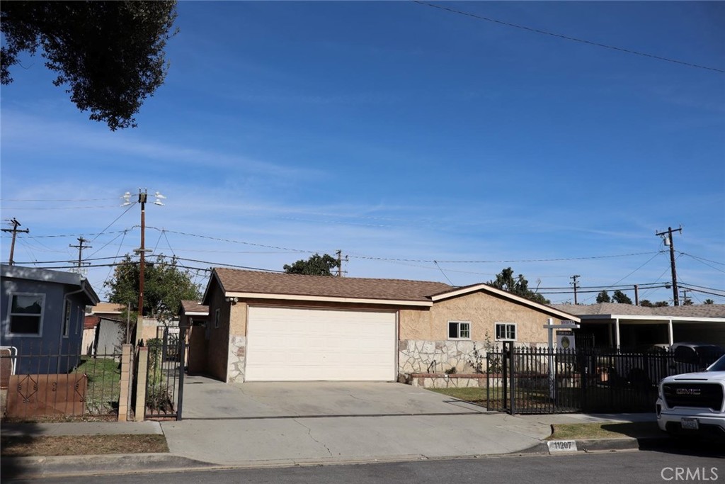 11207 Broadmead Street Property Photo