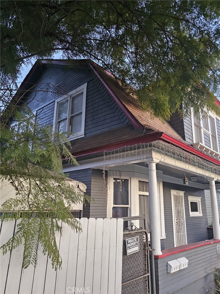 7052 Bright Avenue Property Photo 4