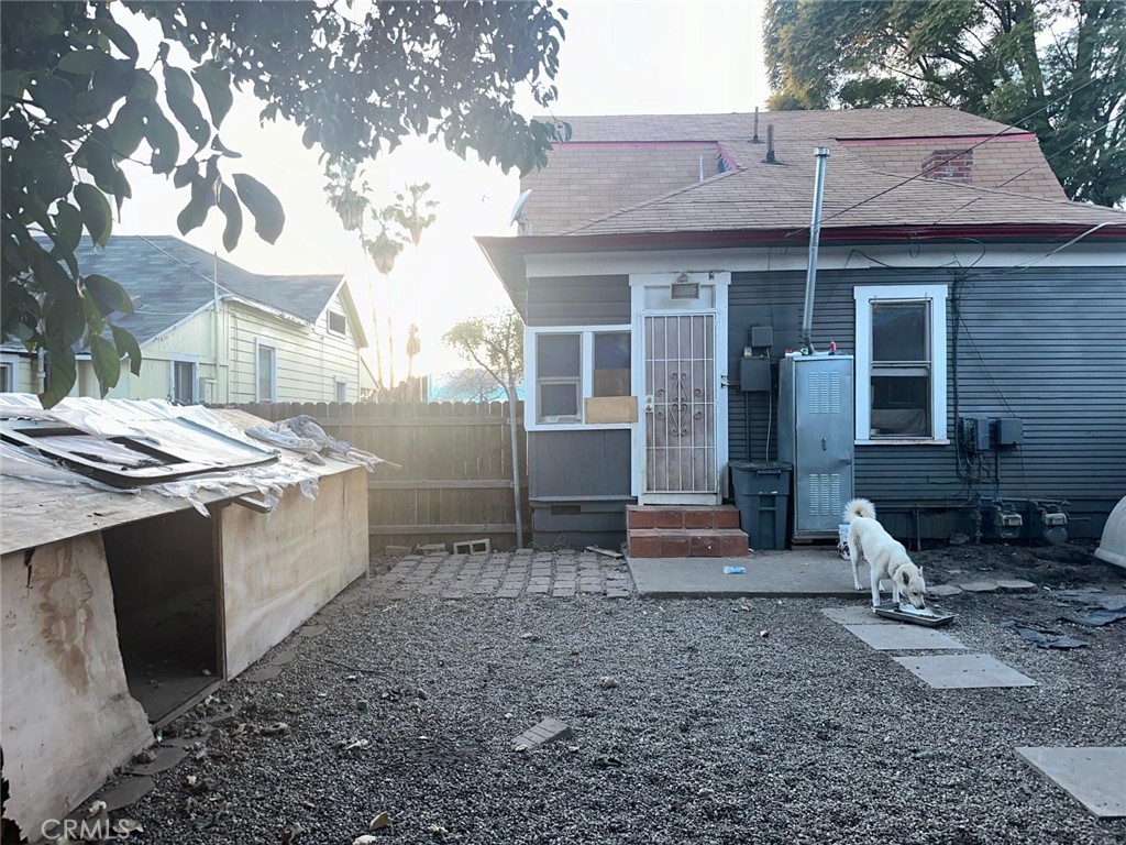 7052 Bright Avenue Property Photo 6