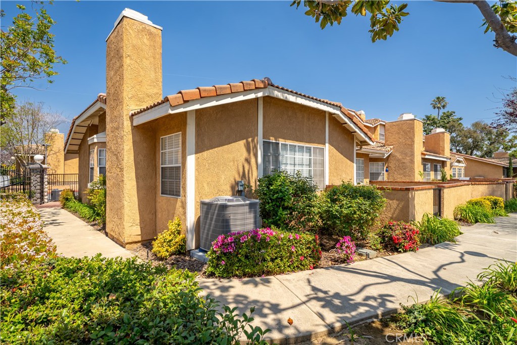 10080 Base Line Road Property Photo