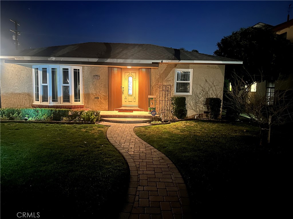 3055 N Arrowhead Avenue Property Photo 3
