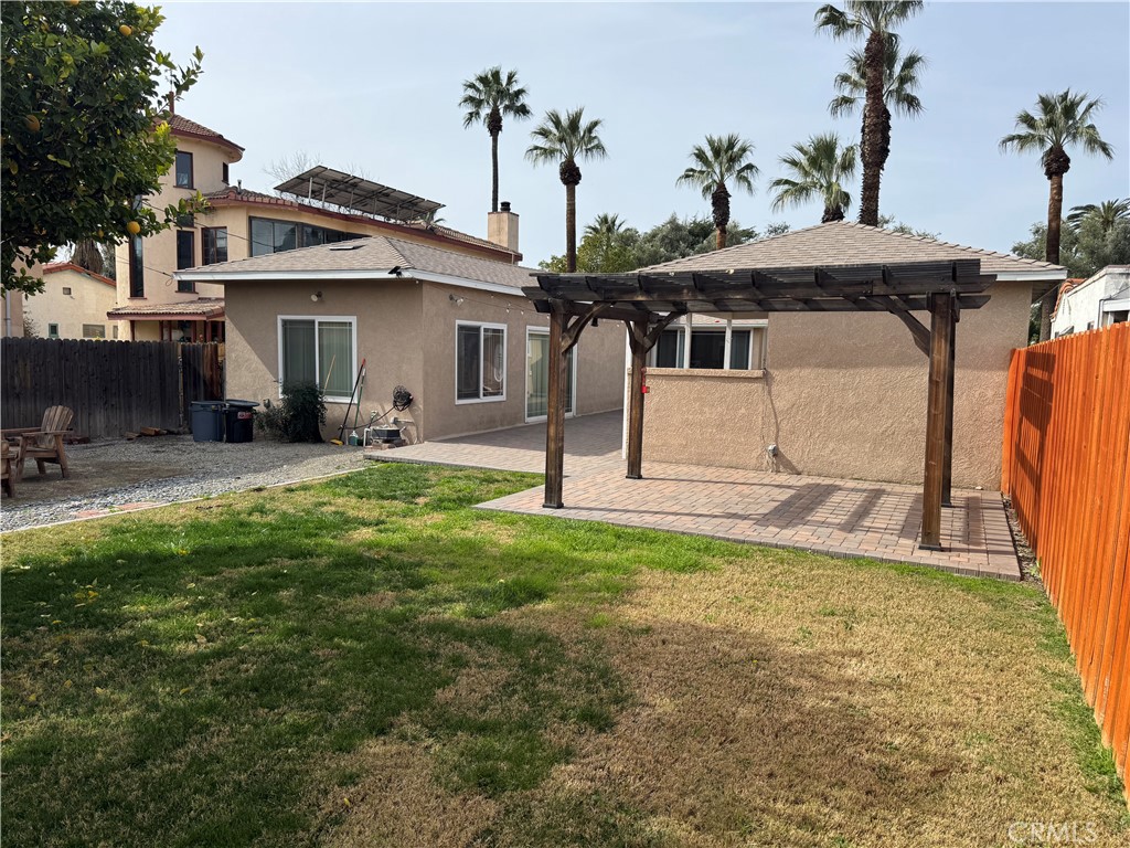3055 N Arrowhead Avenue Property Photo 16