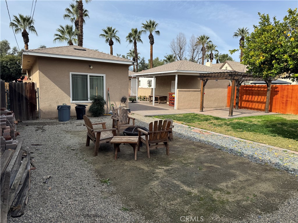 3055 N Arrowhead Avenue Property Photo 17