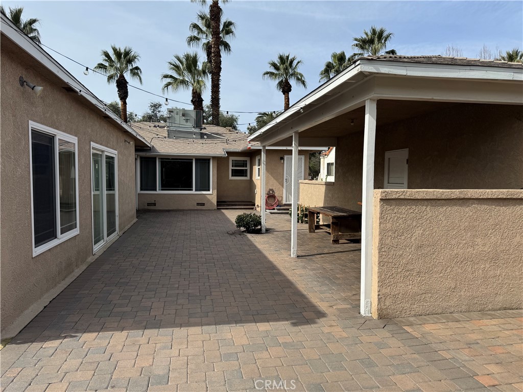 3055 N Arrowhead Avenue Property Photo 18