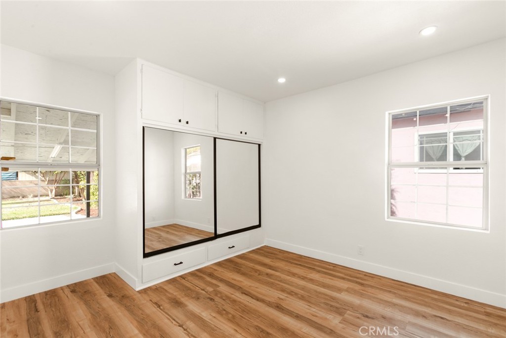 10227 Rosewood Avenue Property Photo 15