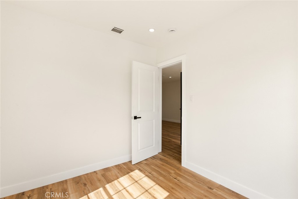 10227 Rosewood Avenue Property Photo 20