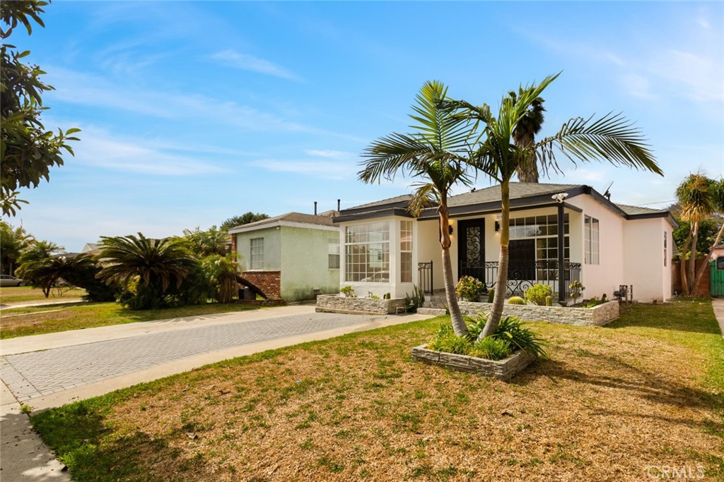 10227 Rosewood Avenue Property Photo 27