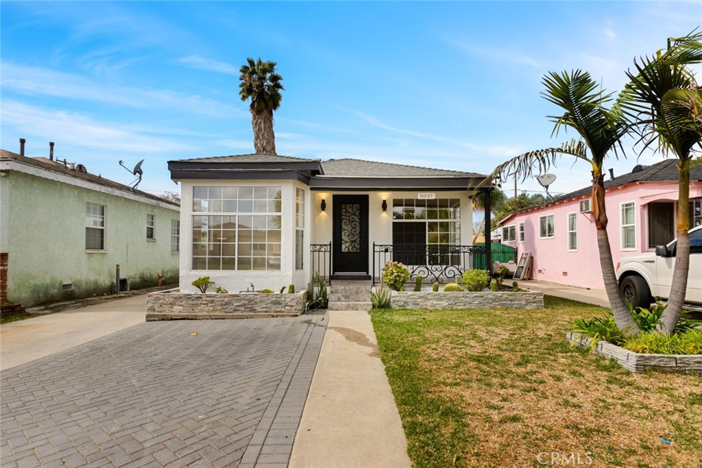 10227 Rosewood Avenue Property Photo 28