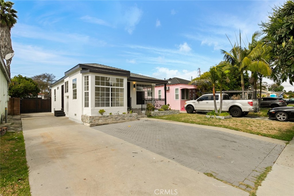 10227 Rosewood Avenue Property Photo 29