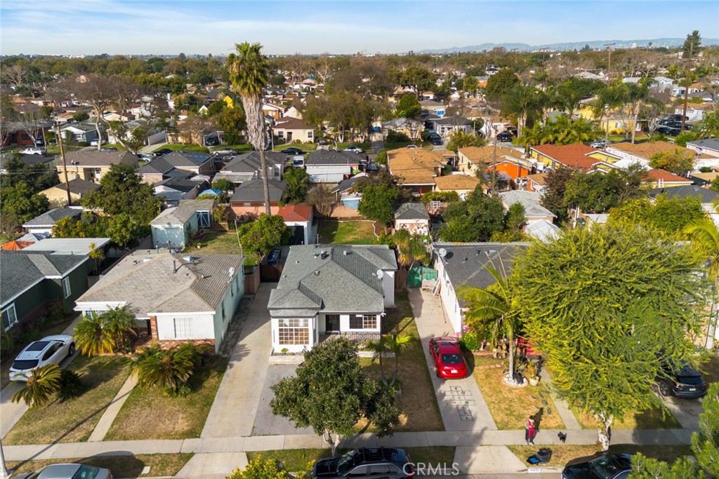 10227 Rosewood Avenue Property Photo 30