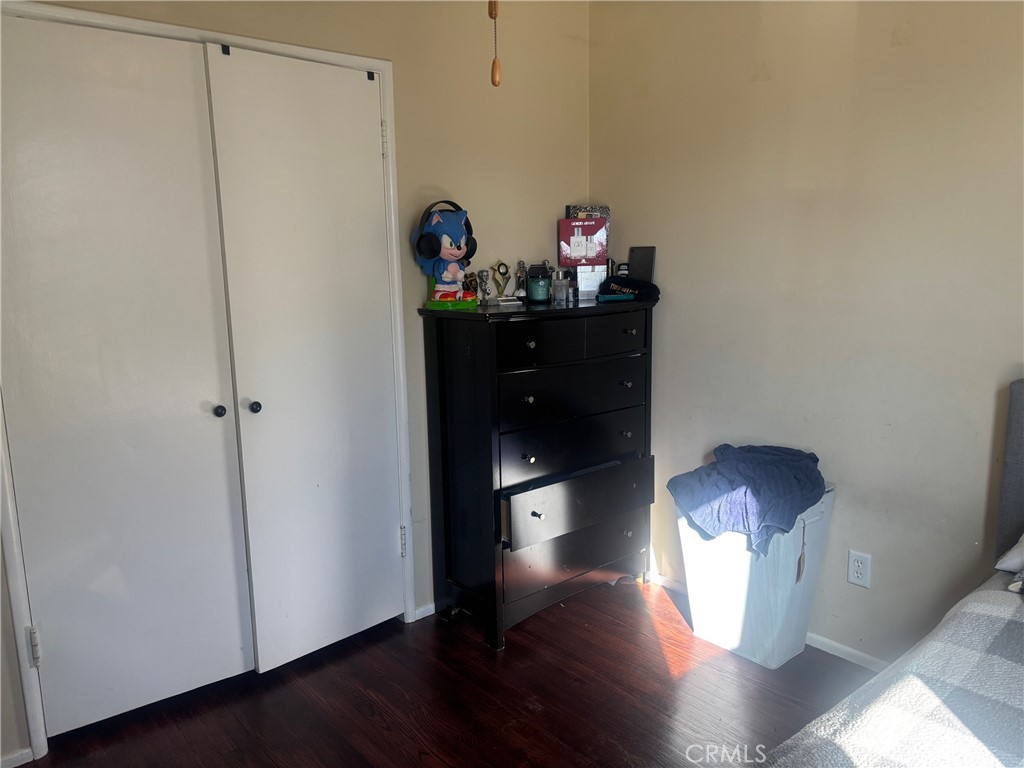 259 E E 42nd Street Property Photo 4