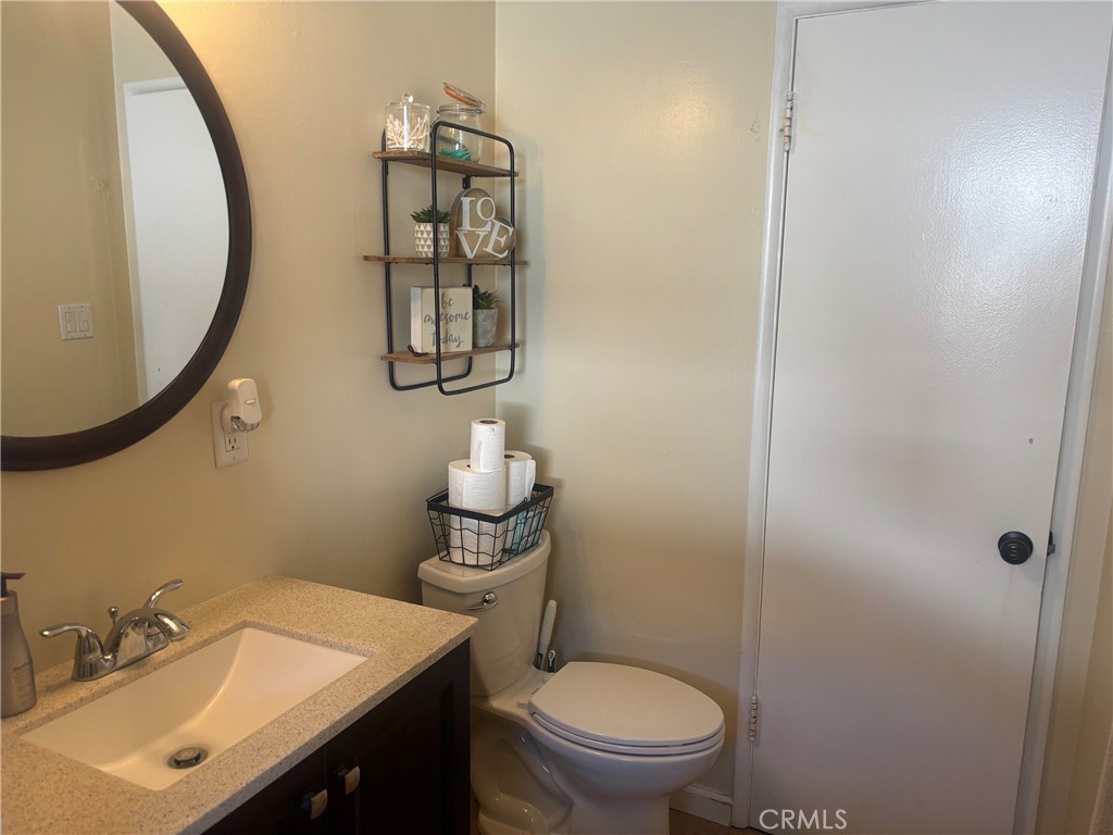 259 E E 42nd Street Property Photo 12