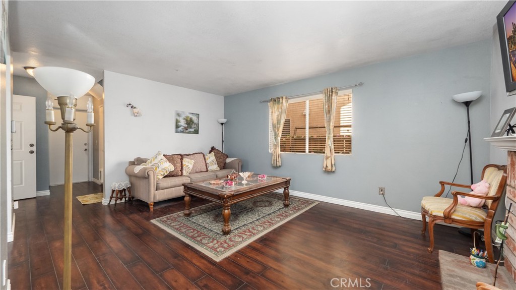 365 E Vodden Street Property Photo 8