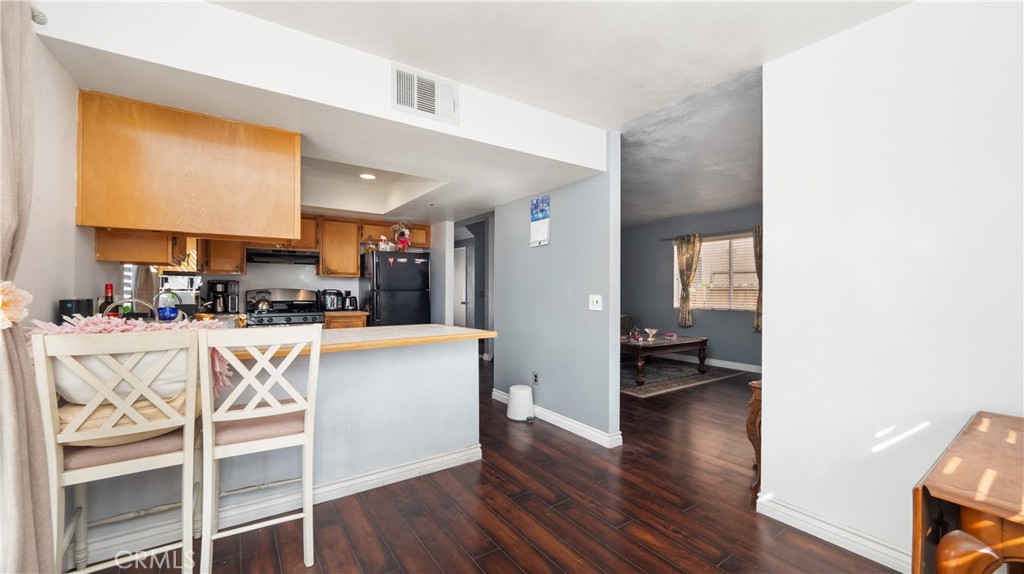 365 E Vodden Street Property Photo 11
