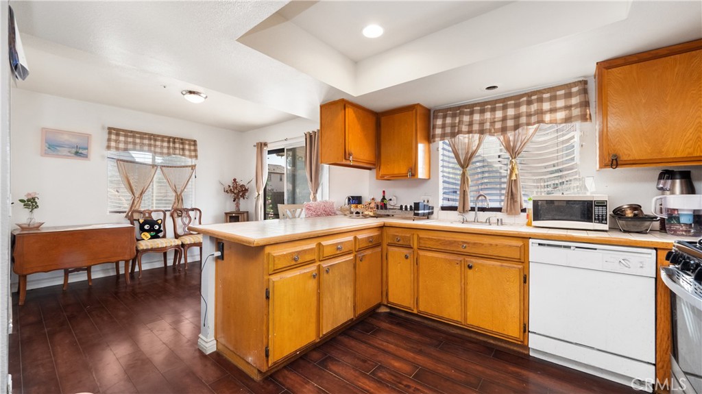 365 E Vodden Street Property Photo 15