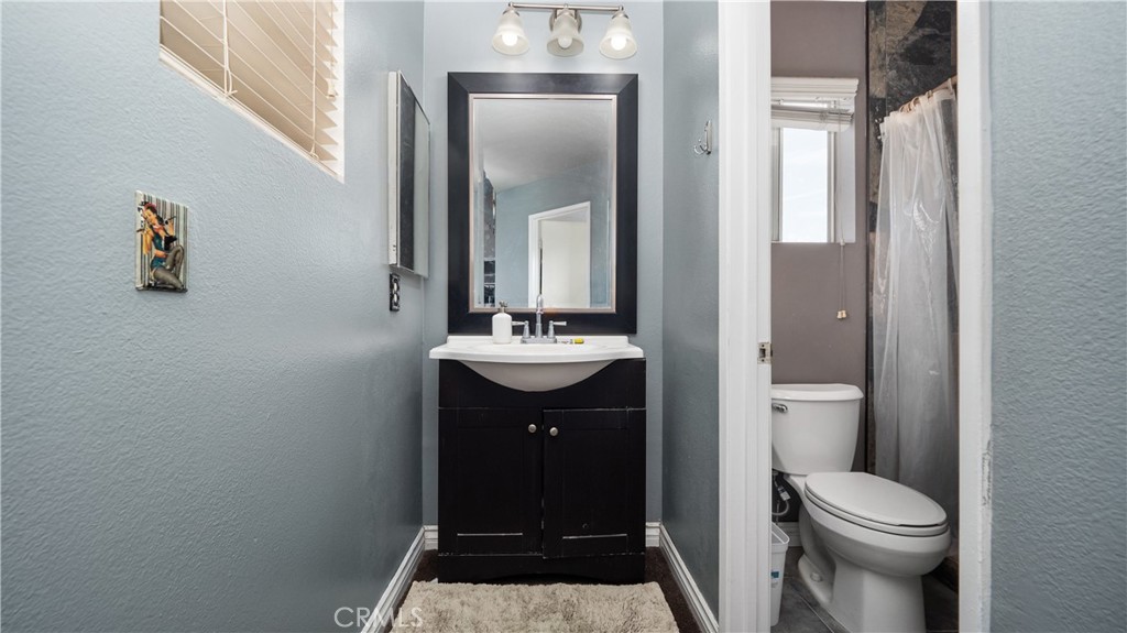 365 E Vodden Street Property Photo 23