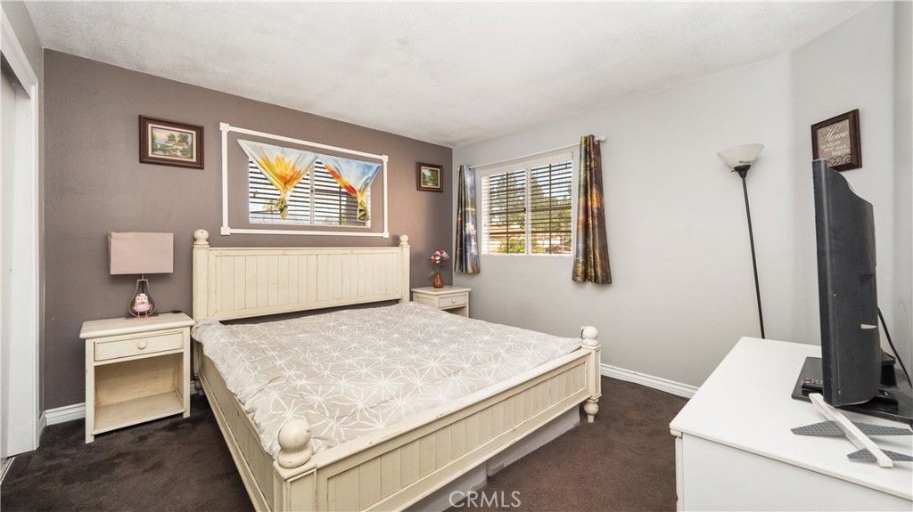 365 E Vodden Street Property Photo 25