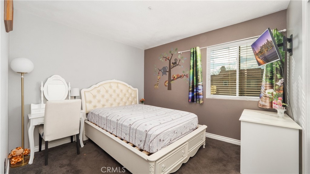 365 E Vodden Street Property Photo 27