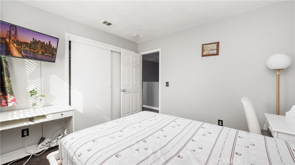 365 E Vodden Street Property Photo 28
