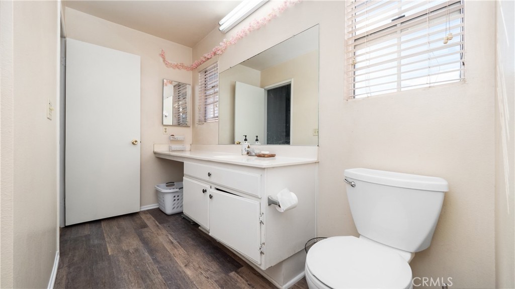 365 E Vodden Street Property Photo 30