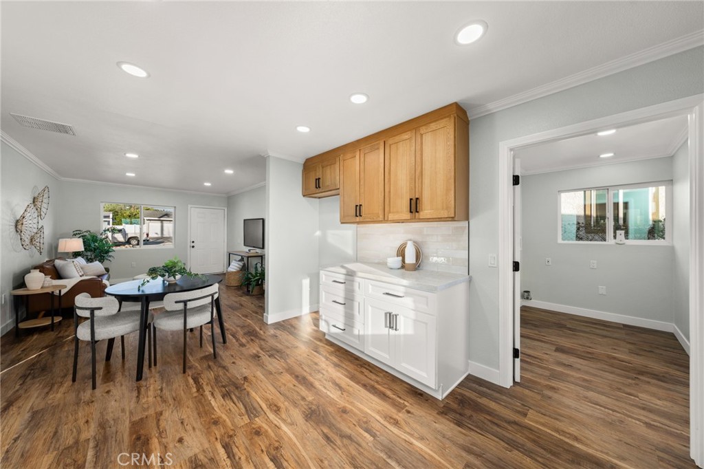 7785 Vineyard Avenue Property Photo 7