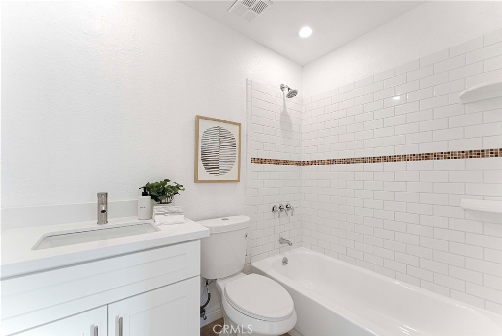 8762 Candlewood Street Property Photo 14