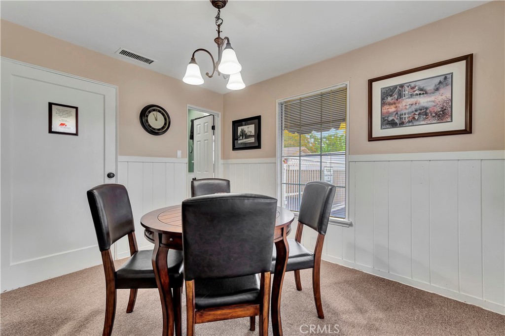 209 E I Street Property Photo 14