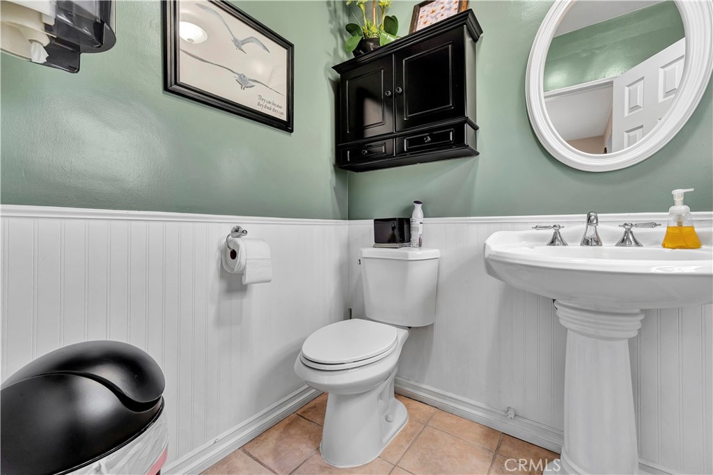 209 E I Street Property Photo 35