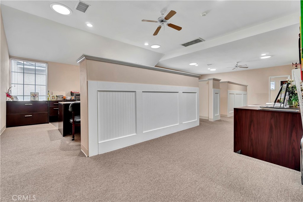 209 E I Street Property Photo 41