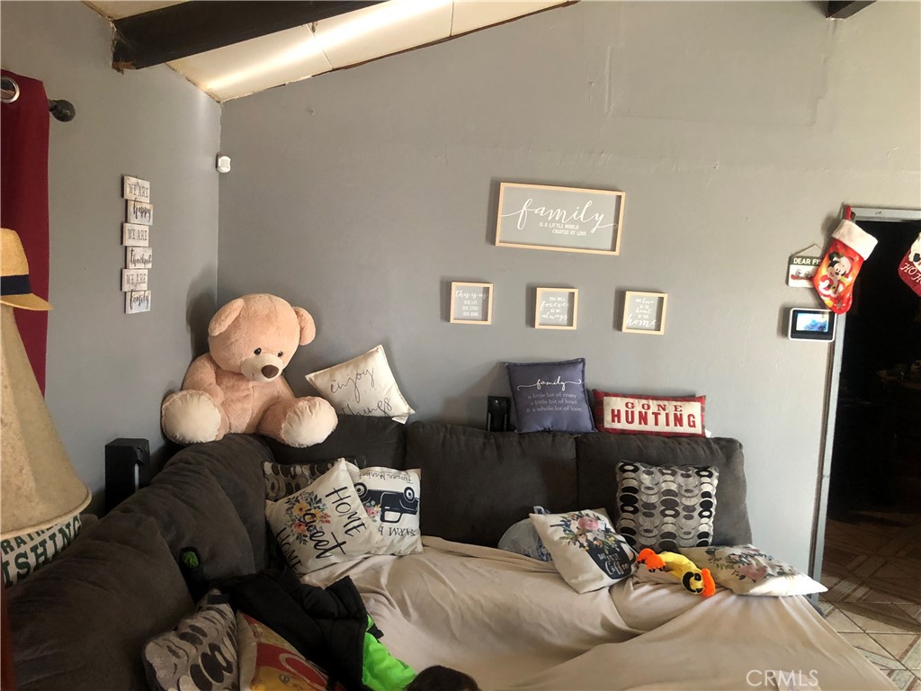 8436 Walpole Avenue Property Photo 28