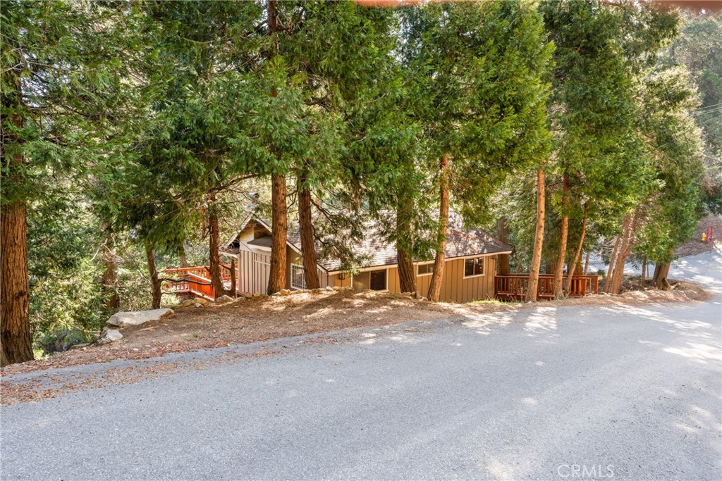 24370 Bernard Drive Property Photo 27