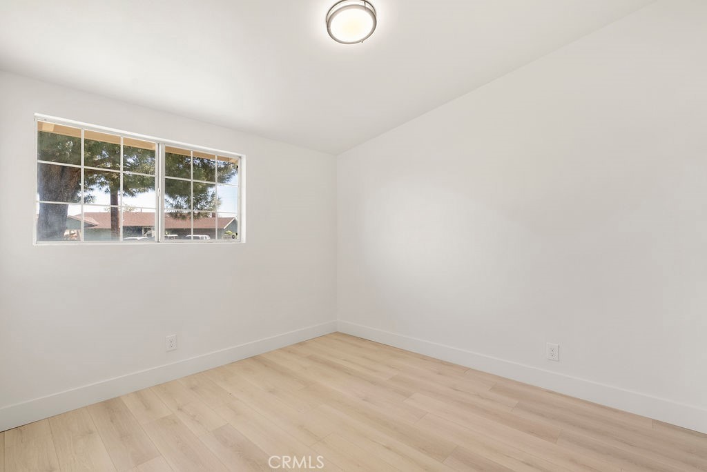 800 N Vista Avenue Property Photo 31