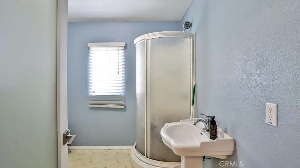 9501 Monte Vista Street Property Photo 5