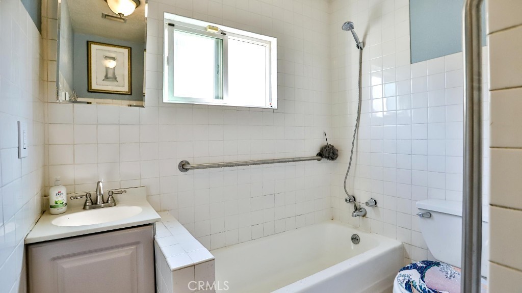 9501 Monte Vista Street Property Photo 14