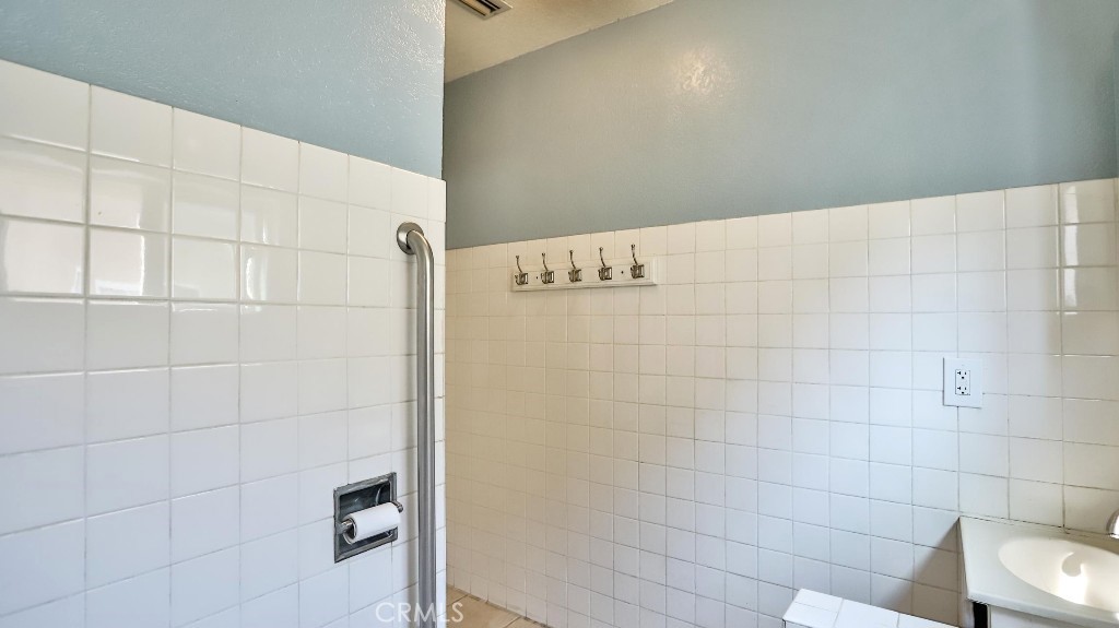 9501 Monte Vista Street Property Photo 16