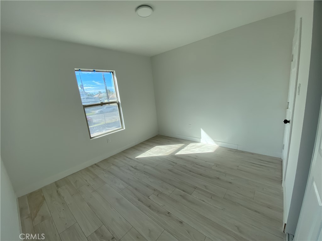 244 E 10th Street Property Photo 19