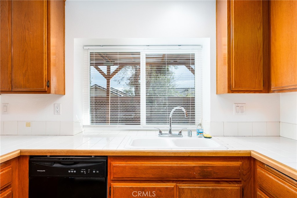 11043 Malone Street Property Photo 16