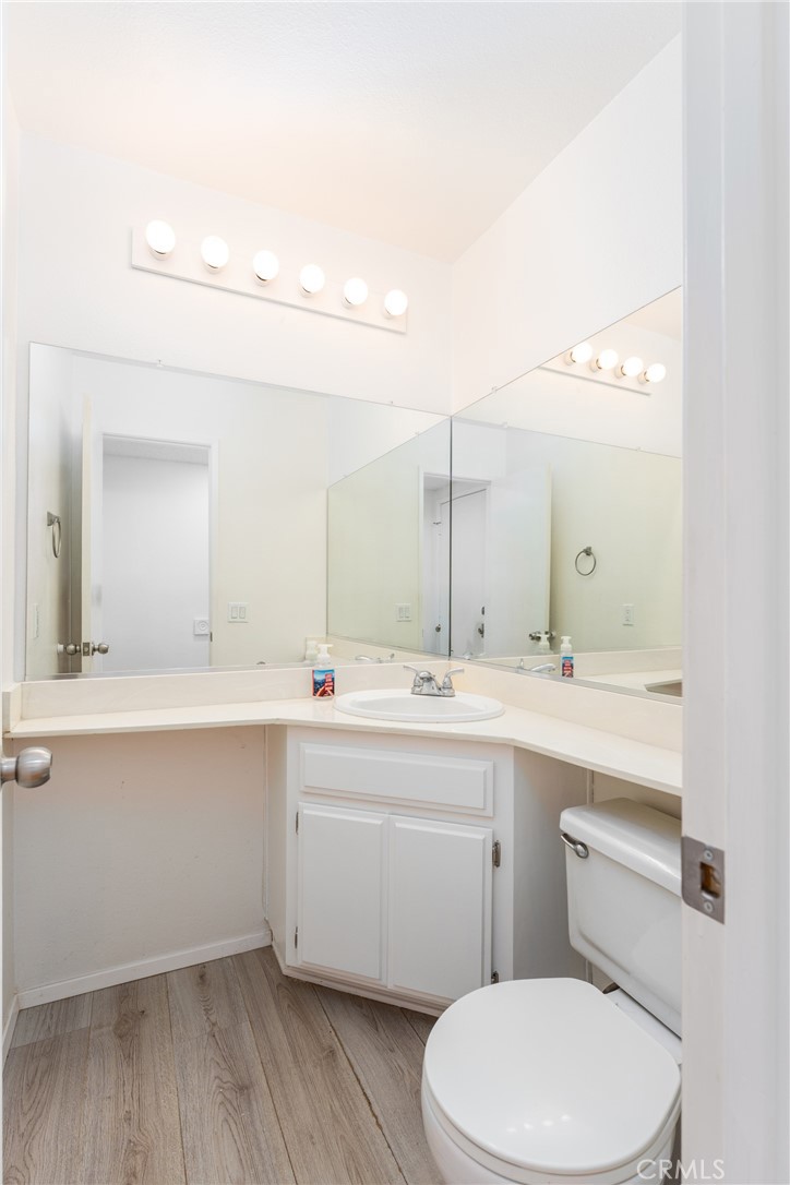 11043 Malone Street Property Photo 17