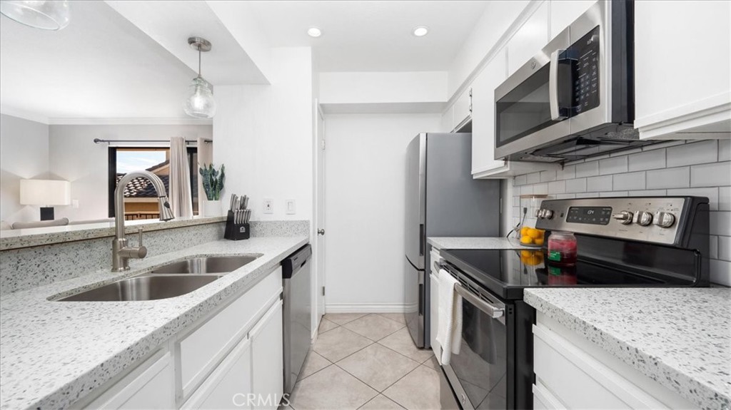 10655 Lemon Avenue 3909 Property Photo 12