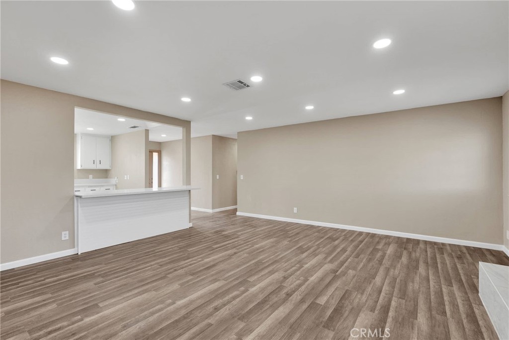 14586 Orange Street Property Photo 8