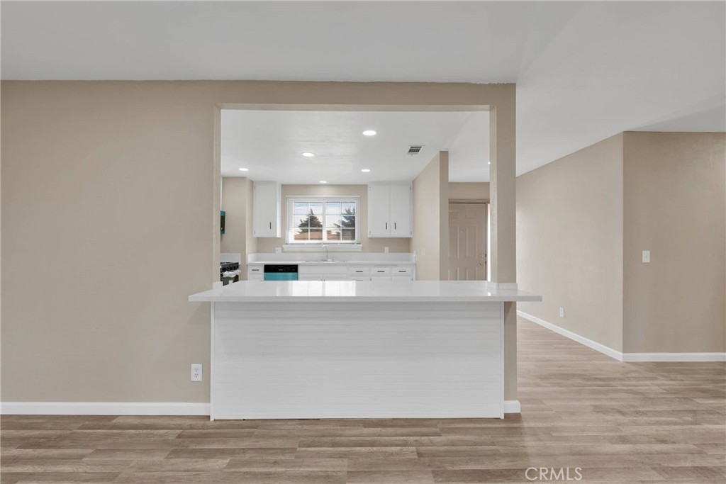 14586 Orange Street Property Photo 10