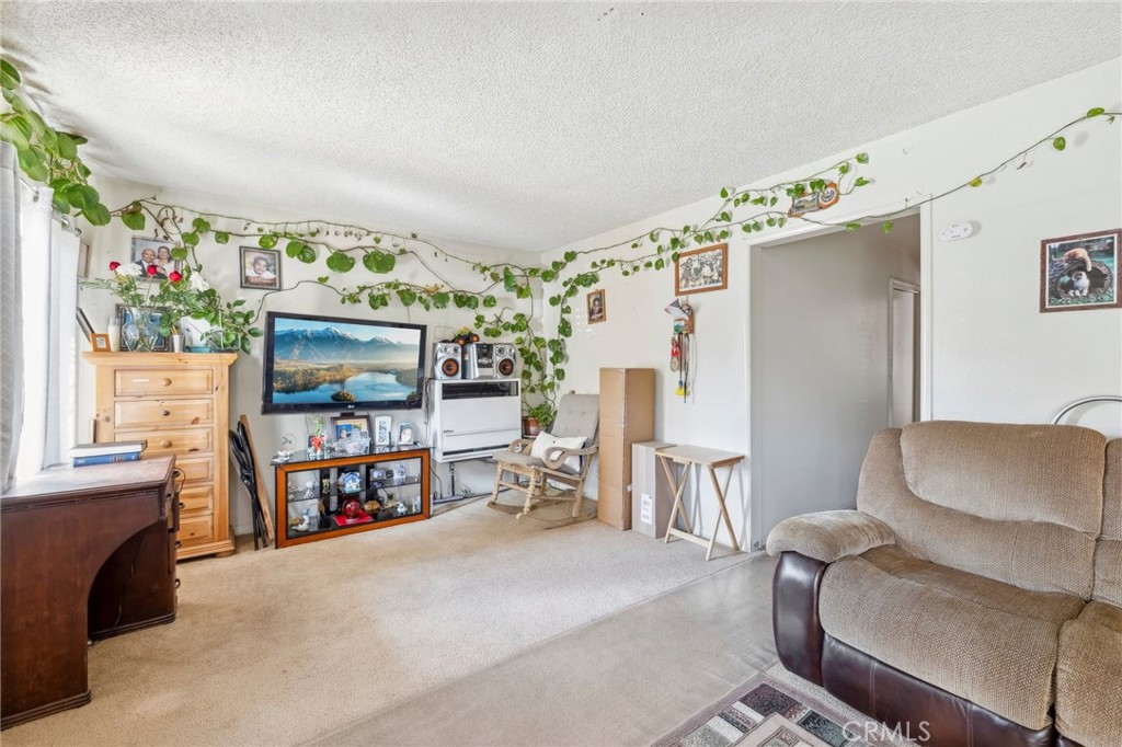 4233 Michigan Avenue Property Photo 5