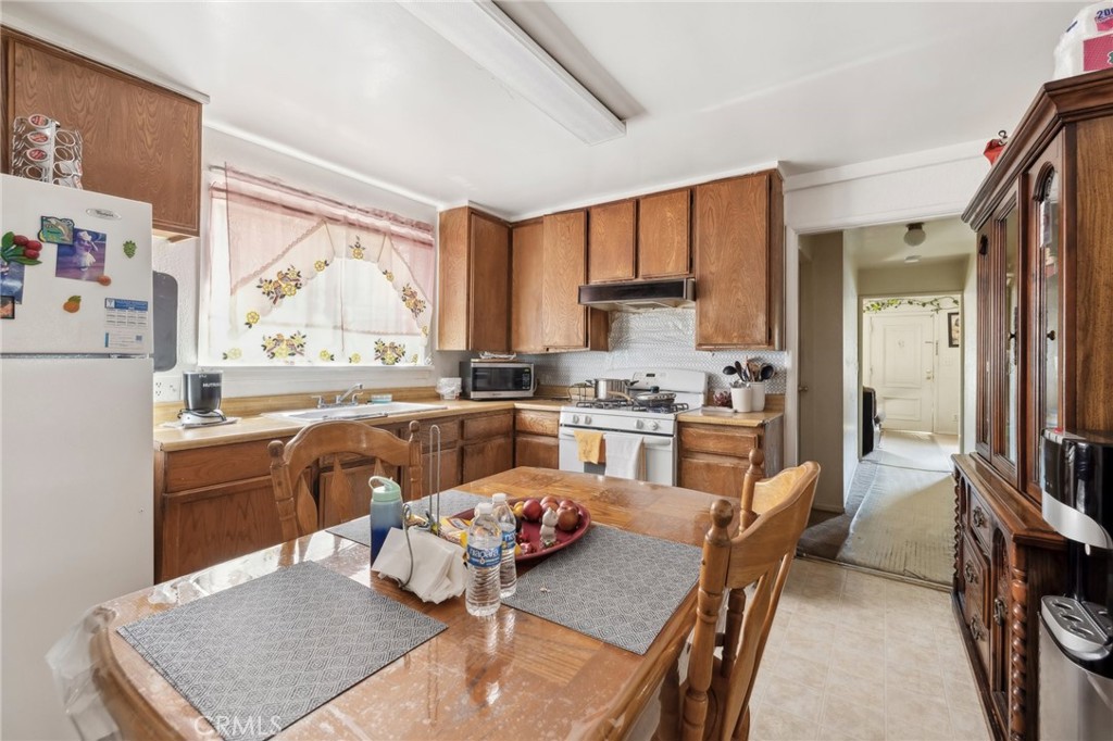 4233 Michigan Avenue Property Photo 6