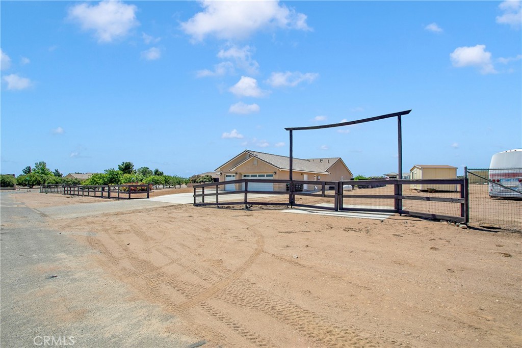 9275 Rattlesnake Road Property Photo 7