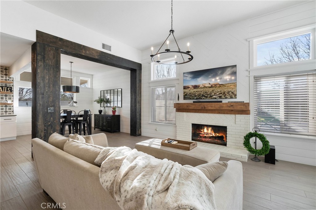 14201 Ross Court Property Photo 8